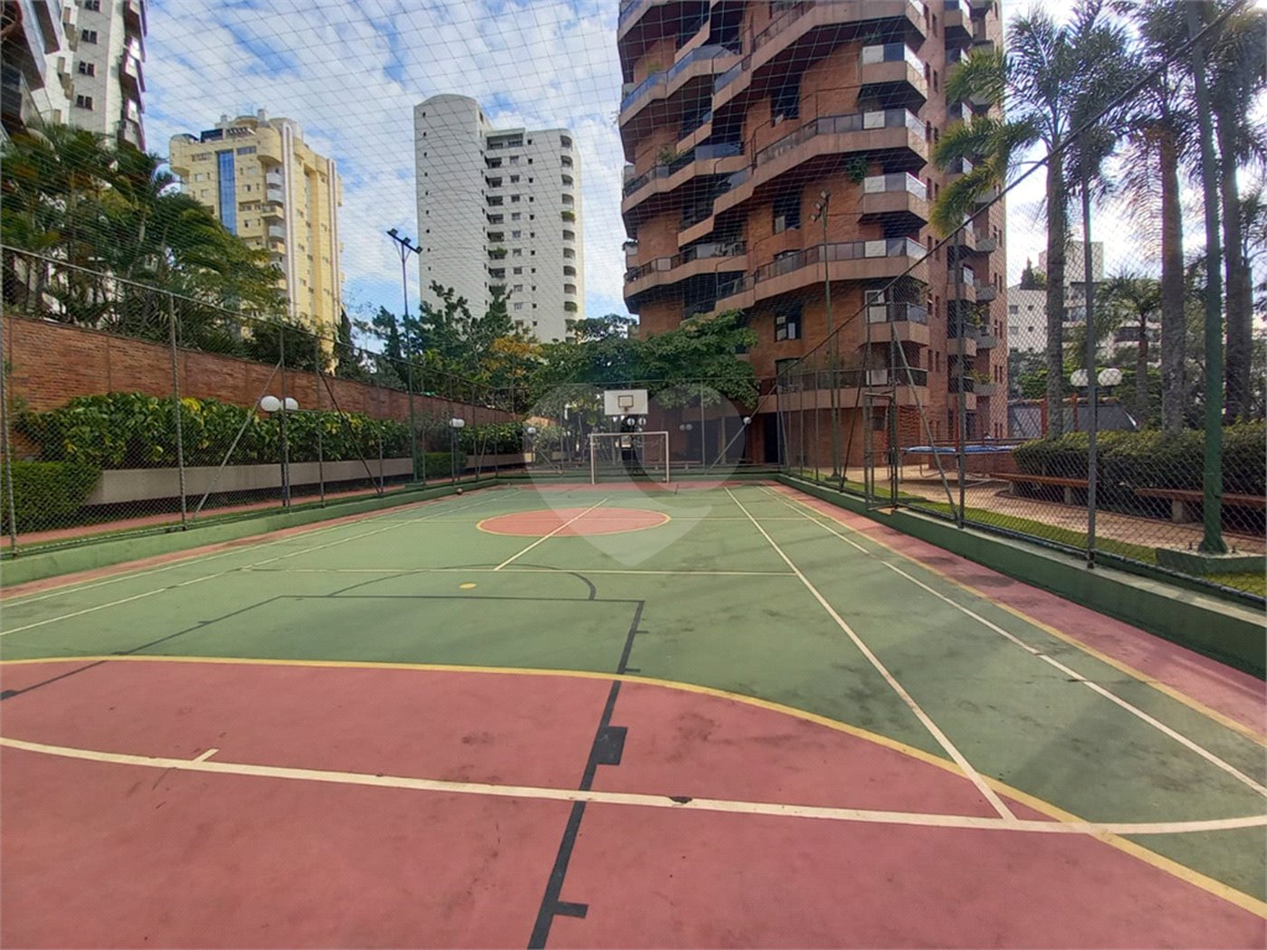 Apartamento à venda com 4 quartos, sendo 3 suítes, em Vila Andrade, São Paulo, SP
