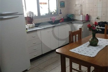 Sobrado à venda com 6 quartos, sendo 1 suíte, em Vila Independência, São Paulo, SP