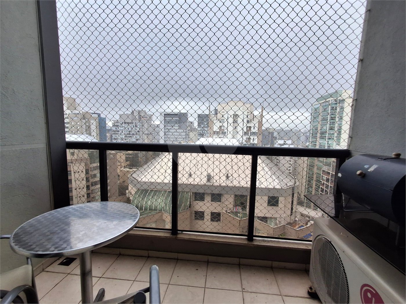 Apartamento à venda ou para alugar com 2 suítes em Indianópolis, São Paulo, SP