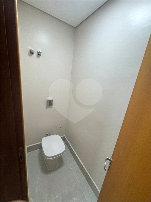 Casa Térrea à venda com 4 suítes em Jardim dos Pinheiros, Atibaia, SP