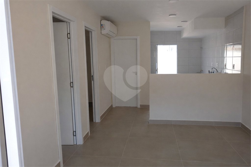 Apartamento à venda com 2 quartos em Lopes de Oliveira, Sorocaba, SP
