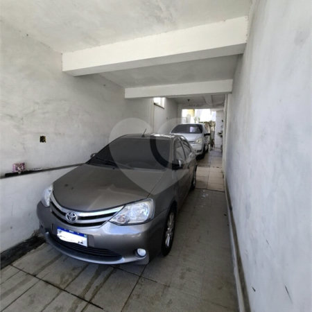 Casa à venda com 6 quartos, sendo 1 suíte,  em Vila Vitória, Mogi das Cruzes, SP