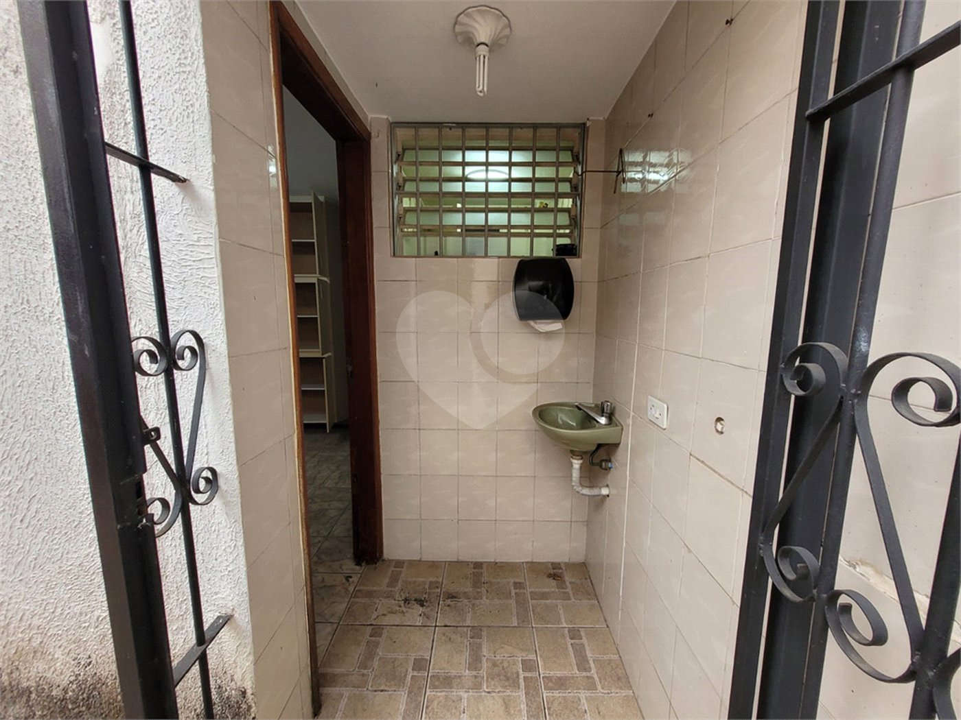 Sobrado à venda com 2 quartos em Jardim Mangalot, São Paulo, SP