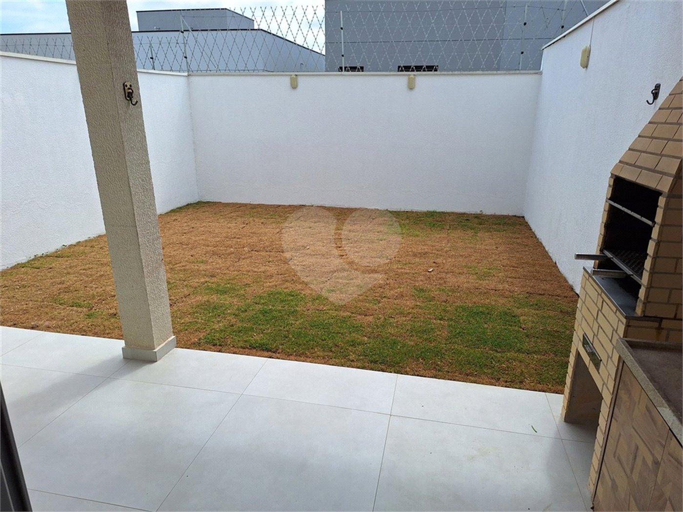 Casa à venda com 3 quartos, sendo 1 suíte, no condomínio Villagio Montalcino, Vinhedo - SP