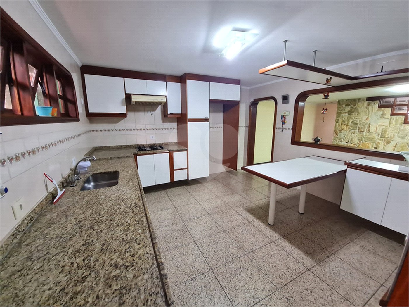 Sobrado à venda com 3 quartos, sendo 1 suíte, em Vila Tibagi, Guarulhos, SP