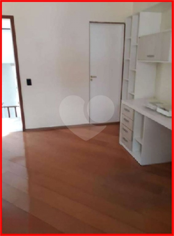 Sobrado à venda com 3 suítes em Lar São Paulo, São Paulo, SP