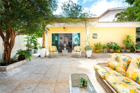 Casa Térrea à venda com 4 quartos, sendo 1 suíte, em Jardim Marajoara, São Paulo, SP