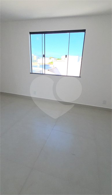 Casa à venda com 3 quartos, sendo 2 suítes, em Guriri, Cabo Frio, RJ