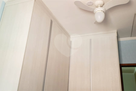 Sobrado à venda com 3 quartos, sendo 1 suíte, em Jardim Sul, São José dos Campos, SP