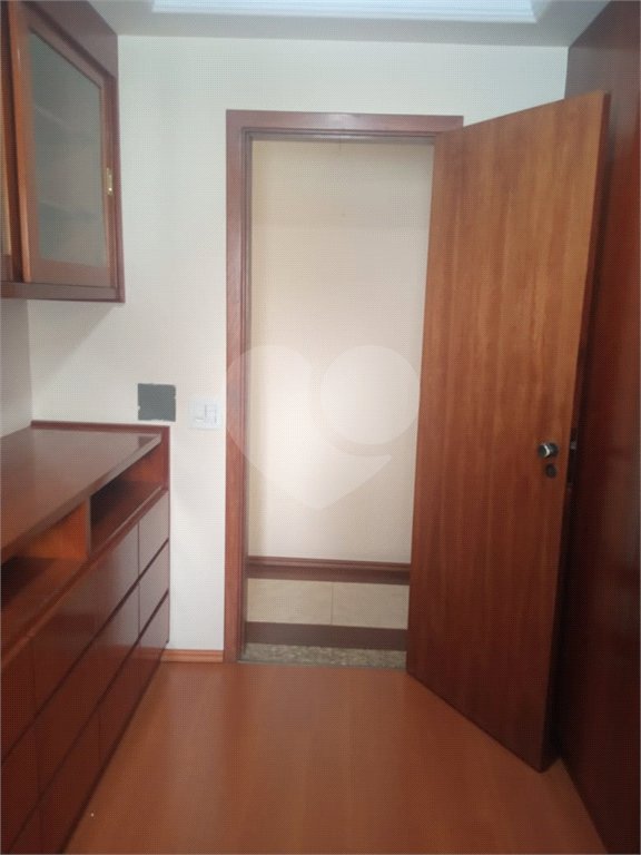 Apartamento à venda com 5 quartos, sendo 4 suítes,  em Tatuapé, São Paulo, SP