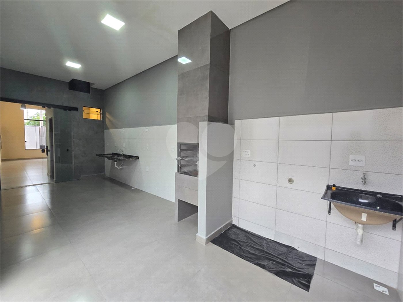 Casa à venda com 3 quartos, sendo 1 suíte, em Residencial Villaggio Di Capri, Itapetininga, SP