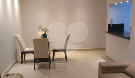 Apartamento à venda com 3 suítes em Pinheirinho, Vinhedo, SP