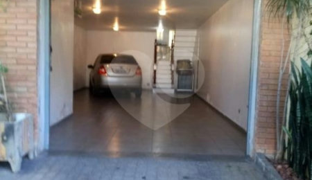 Sobrado à venda com 3 quartos, sendo 1 suíte,  em Tremembé, São Paulo, SP