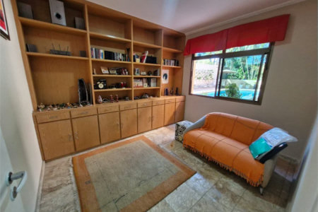 Casa à venda com 4 suítes no condomínio Villa Viana II, Cotia - SP
