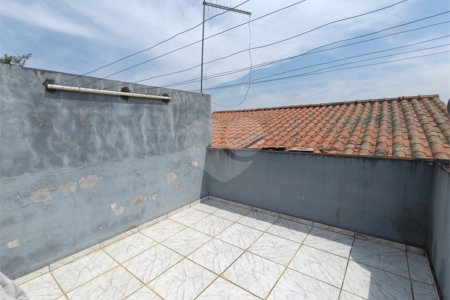 Casa à venda com 2 quartos, sendo 1 suíte, em Reneville, Mairinque, SP