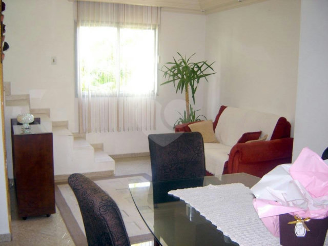 Sobrado à venda com 3 quartos, sendo 1 suíte,  em Vila São João Batista, Guarulhos, SP