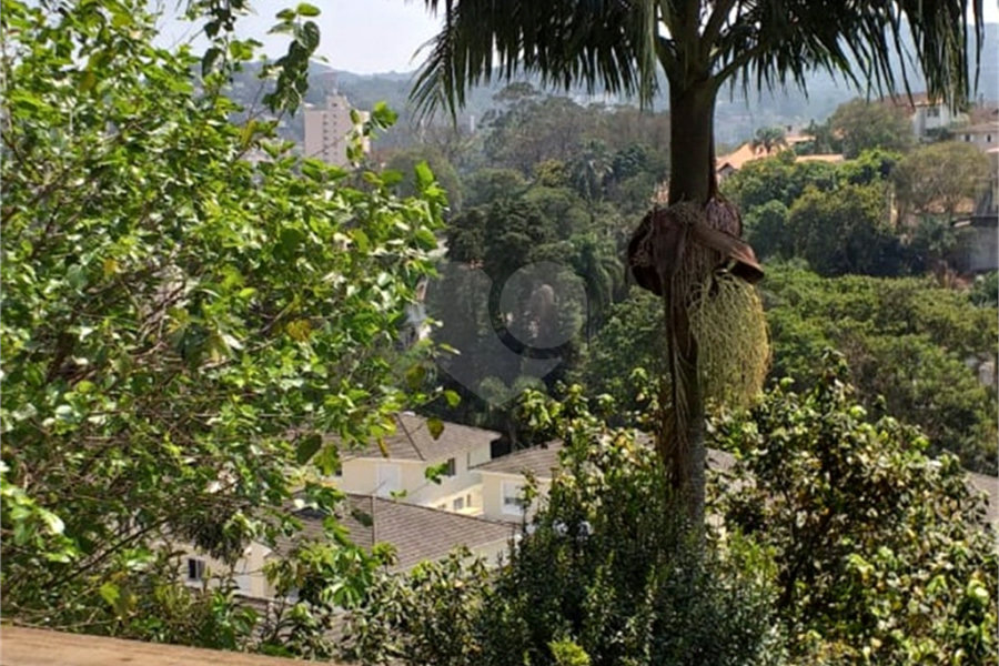 Sobrado à venda com 4 quartos, sendo 3 suítes, em Palmas do Tremembé, São Paulo, SP