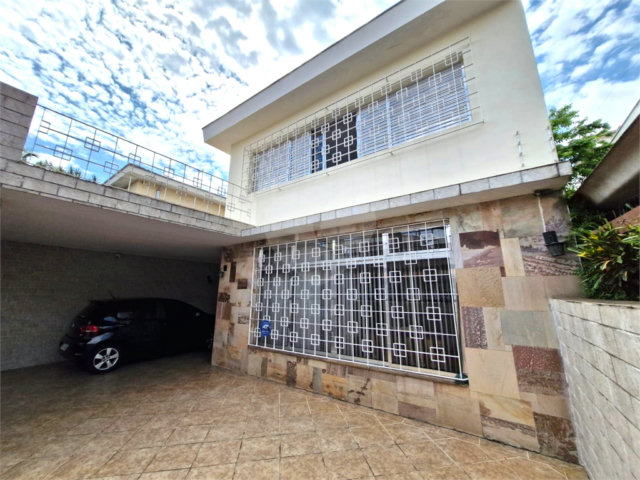 Casa à venda com 3 quartos, sendo 1 suíte,  em Granja Julieta, São Paulo, SP