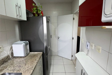 Apartamento à venda com 3 quartos, sendo 1 suíte, em Vila Gilda, Santo André, SP