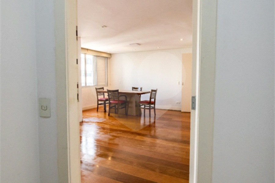 Apartamento à venda com 3 quartos, sendo 1 suíte, em Paraíso, São Paulo, SP