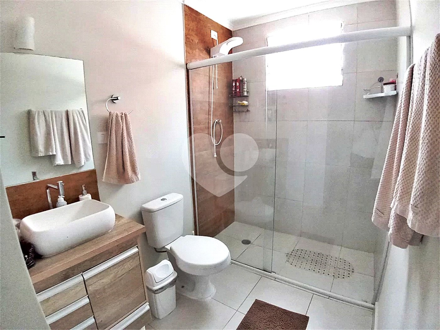Sobrado à venda com 13 quartos, sendo 1 suíte,  em Jardim São Paulo(zona Norte), São Paulo, SP