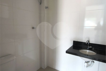 Apartamento à venda com 2 quartos em Vila Guilhermina, São Paulo, SP
