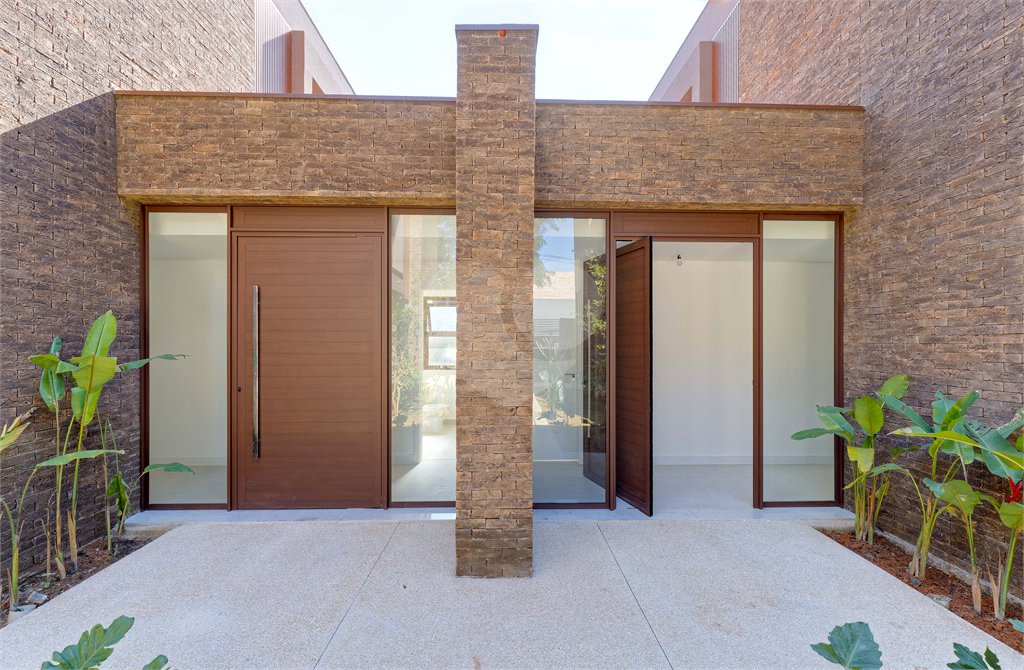 Casa à venda com 4 suítes no condomínio Casa Flora Badra, São Paulo - SP