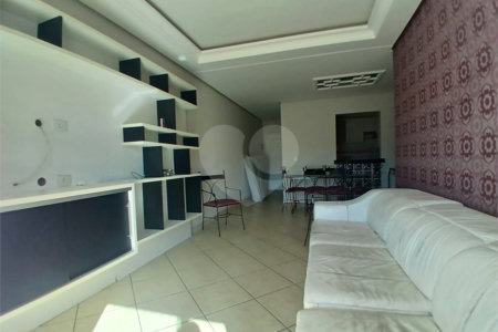 Apartamento à venda com 3 quartos, sendo 1 suíte,  em Jardim Brasil, São Roque, SP