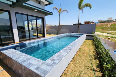Casa à venda com 4 suítes no condomínio Campos de Santo Antônio II, Itu - SP