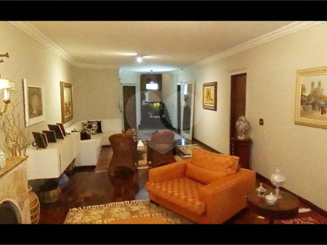 Sobrado à venda com 5 suítes em Santana, São Paulo, SP