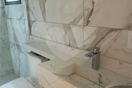 Casa à venda com 3 quartos, sendo 1 suíte, no condomínio Horto Florestal Villagio, Sorocaba - SP
