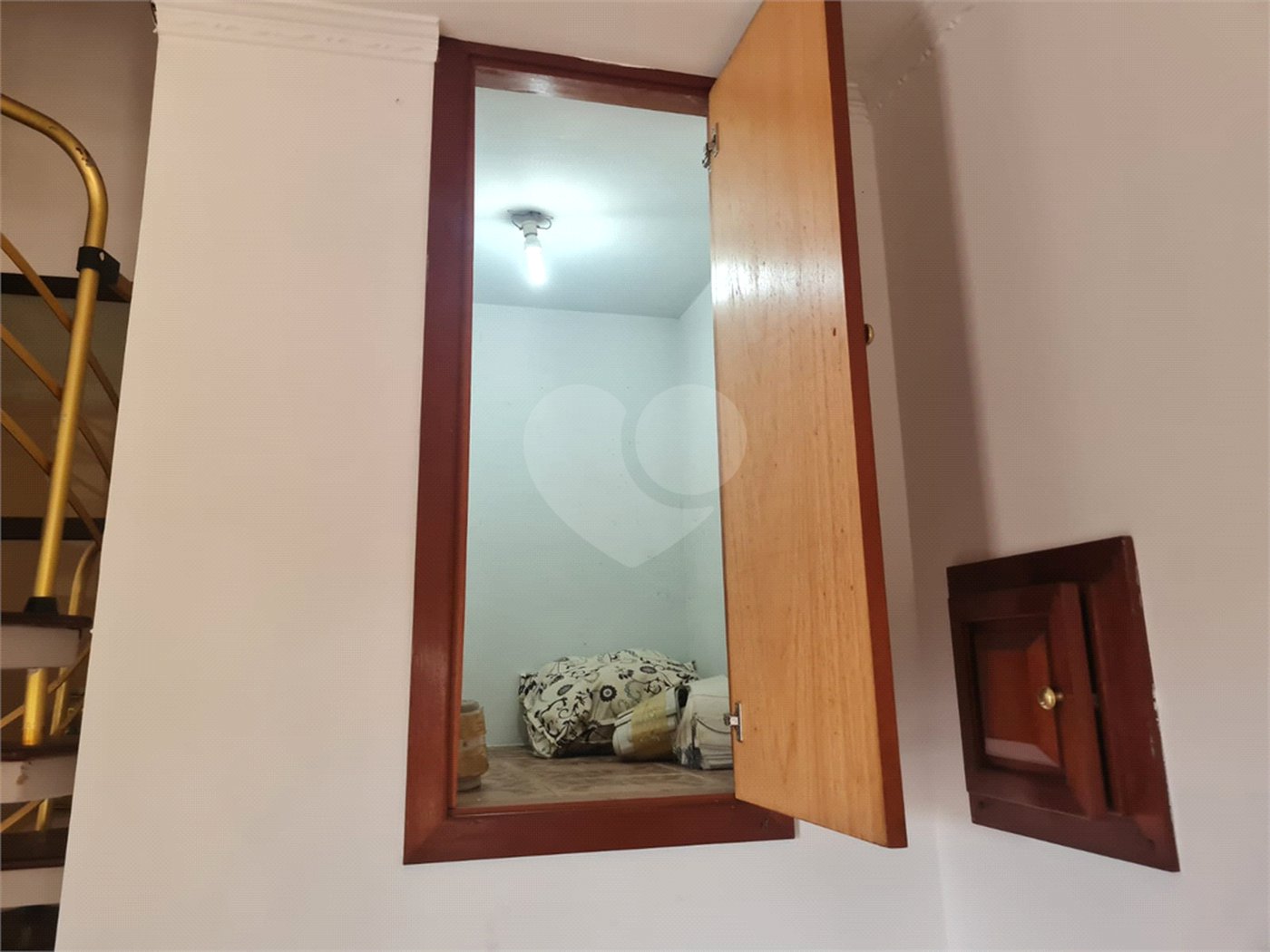 Sobrado à venda com 2 quartos, sendo 1 suíte, em Jardim Ivana, São Paulo, SP