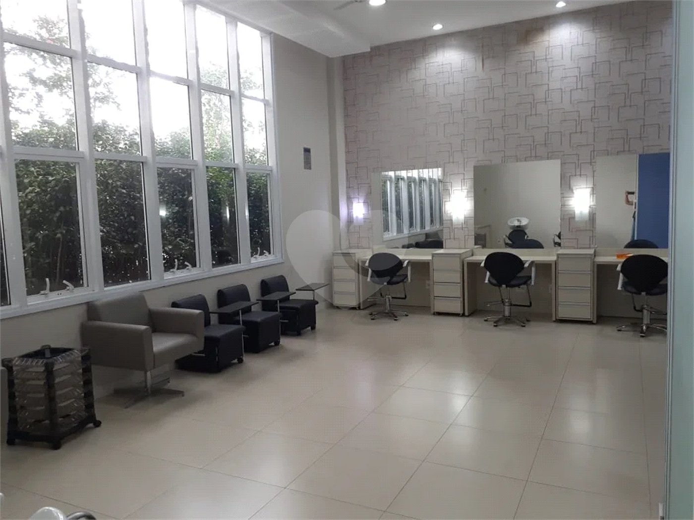 Apartamento à venda com 3 quartos, sendo 1 suíte,  em Vila Leonor, São Paulo, SP