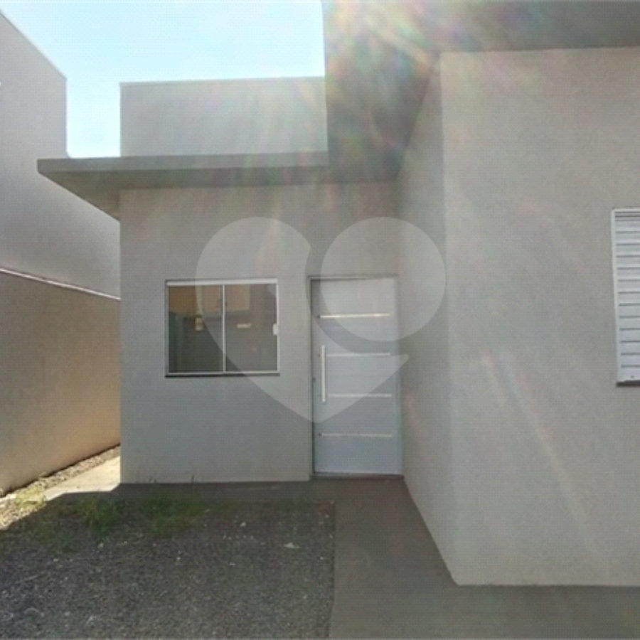 Casa à venda ou para alugar com 2 quartos, sendo 1 suíte, em Ipê, Três Lagoas, MS