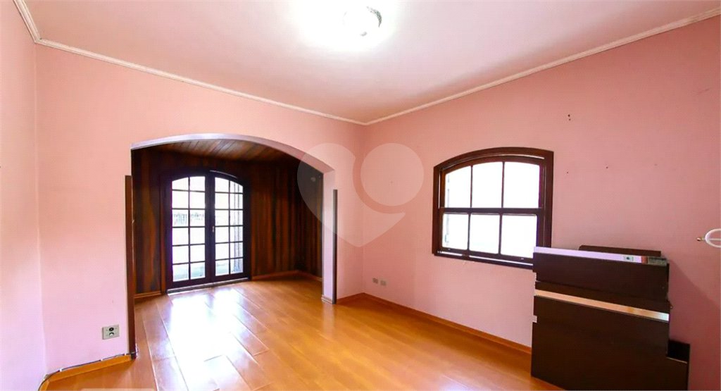Sobrado à venda com 5 quartos, sendo 2 suítes, em Tremembé, São Paulo, SP