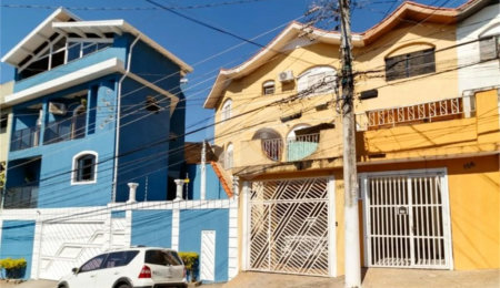 Sobrado à venda com 3 quartos, sendo 1 suíte,  em Vila Gustavo, São Paulo, SP