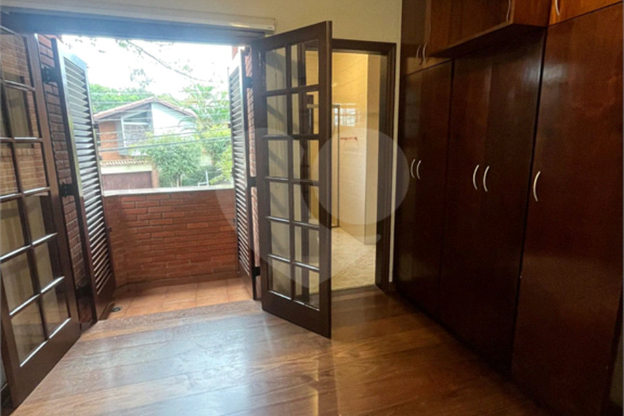 Sobrado à venda com 3 suítes em Tremembé, São Paulo, SP