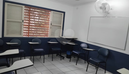 Prédio à venda em Vila Madalena, São Paulo, SP
