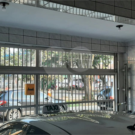 Sobrado à venda com 5 quartos em Vila Cunha Bueno, São Paulo, SP