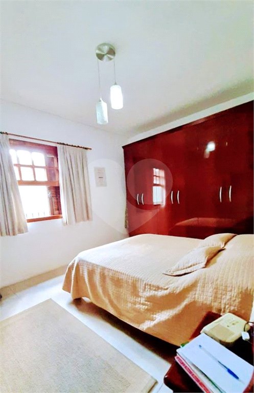 Sobrado à venda com 3 quartos em Água Fria, São Paulo, SP