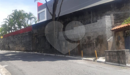 Sobrado à venda com 3 quartos, sendo 1 suíte,  em Vila Mazzei, São Paulo, SP