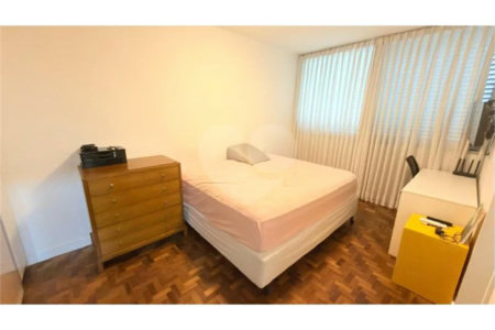 Casa à venda com 4 quartos, sendo 3 suítes, em Santana, São Paulo, SP