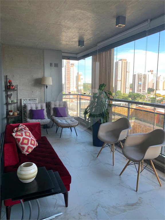 Apartamento para alugar com 3 quartos, sendo 2 suítes, em Jardim das Acácias, São Paulo, SP