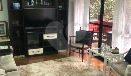 Apartamento à venda com 3 quartos, sendo 1 suíte,  em Saúde, São Paulo, SP