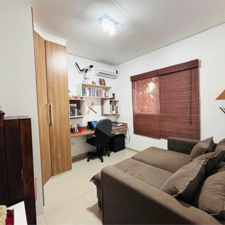 Casa à venda com 4 quartos, sendo 2 suítes, no condomínio Carmen Blanco, Sorocaba - SP