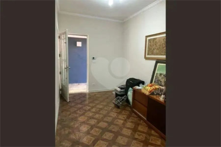 Casa à venda com 3 quartos, sendo 1 suíte, em Jardim Colombo, São Paulo, SP