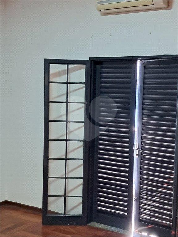 Sobrado à venda com 3 suítes em Nossa Senhora Aparecida, Paulínia, SP