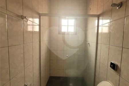 Casa à venda com 3 quartos, sendo 1 suíte, em Vila Vitório Mazzei, São Paulo, SP