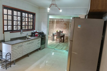 Casa à venda com 3 quartos, sendo 1 suíte, em Vila Dalva, São Paulo, SP