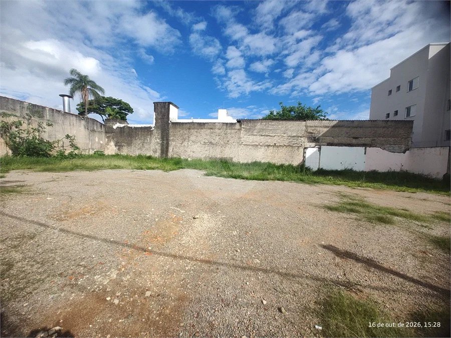 Terreno em Atibaia com 600 metros, pronto para construir, perfil para projetos residenciais e comerciais, excelente localização